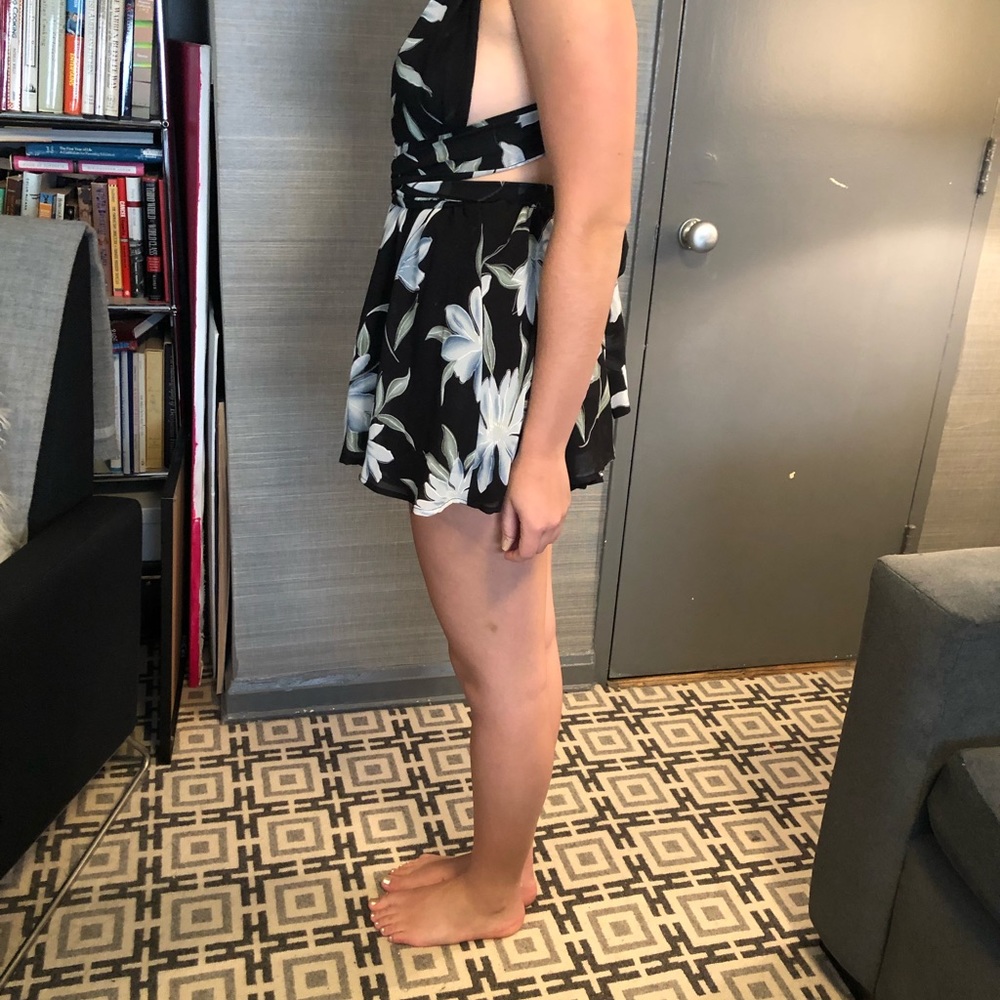 Floral, versatile romper - Picture 4 of 5